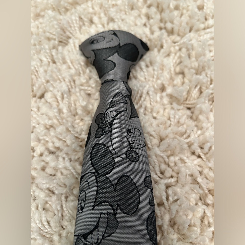 Balancine presents The Tie Works Disney Vintage Mickey Mouse neck tie.